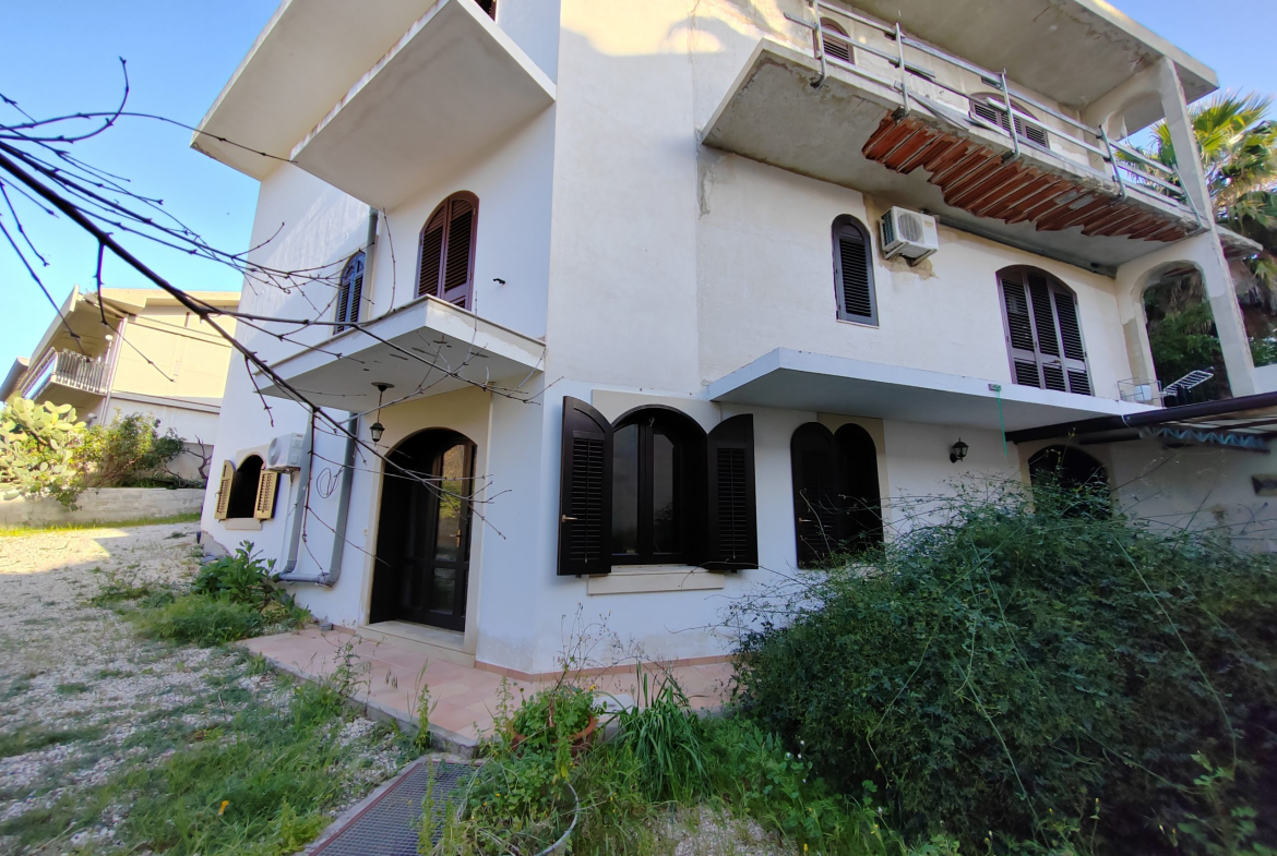 1170