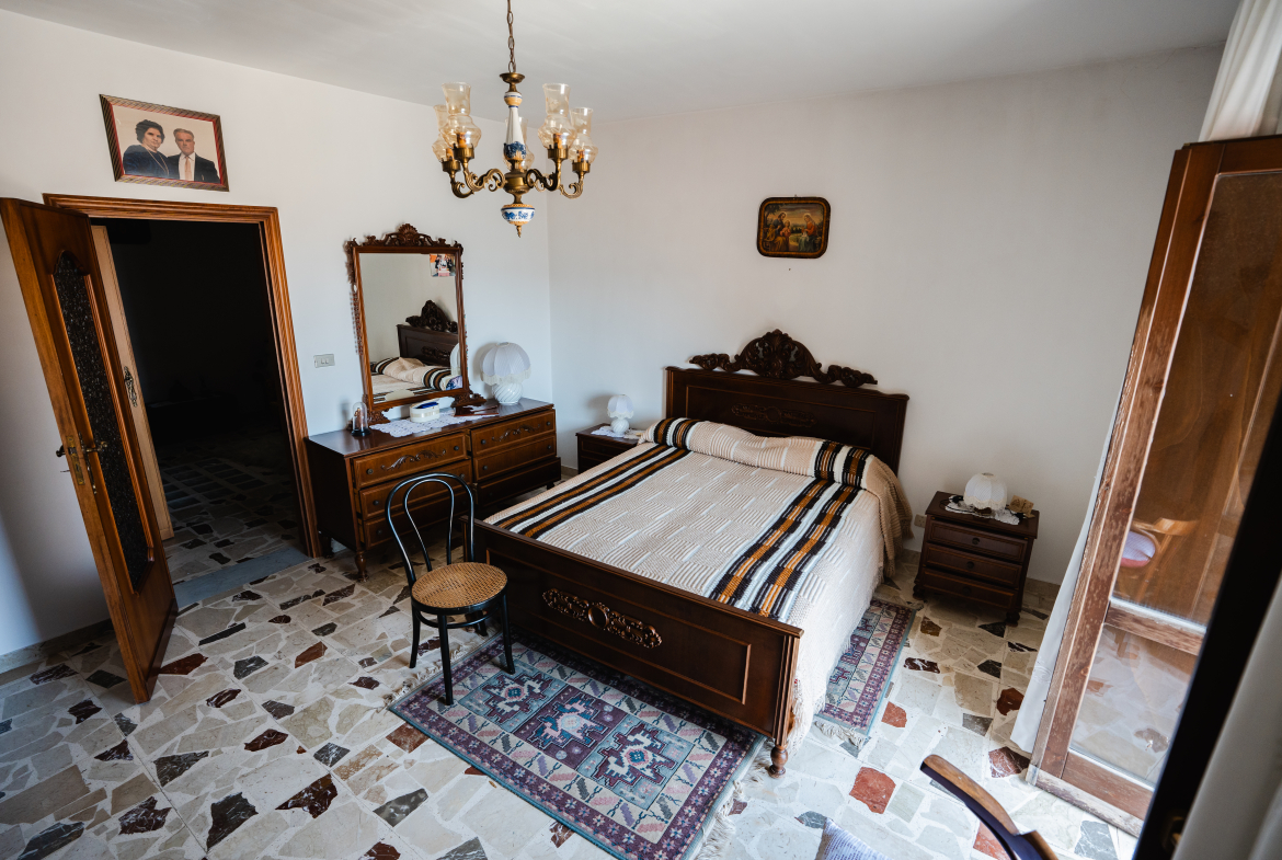 1170